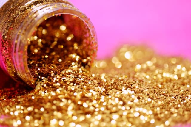 DIY glitter playdough recipe