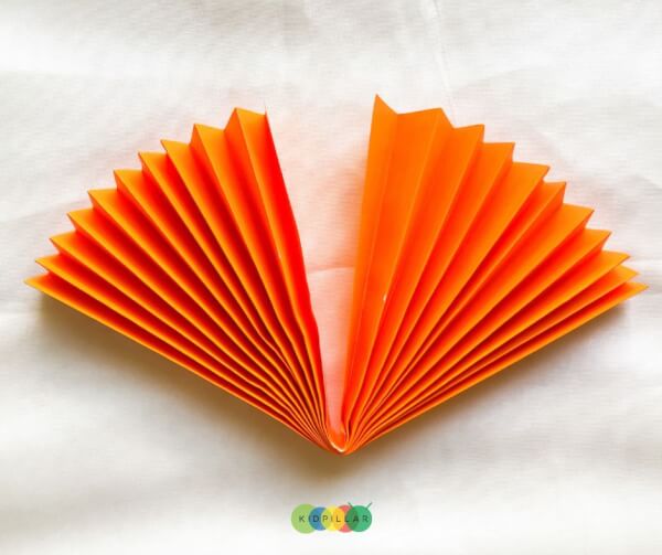 Paper pumpkin craft for toddlers